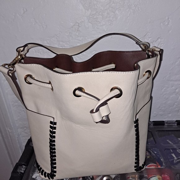 Vegan White Purse - Picture 1 of 5